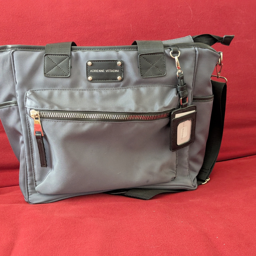 Adrienne Vittadini Gray Travel/Gym Tote bag